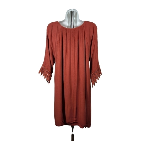 NAIF ROUND NECK DRESS - Picture 2 of 9